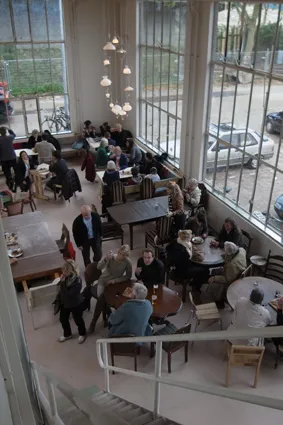 Restaurant06