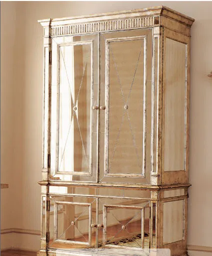 Mirror armoire